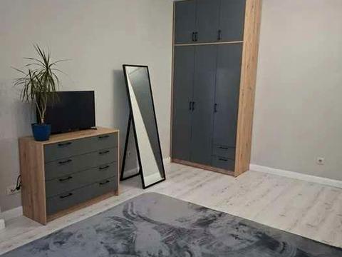 квартира по адресу Академика Глушкова просп., 9-Д