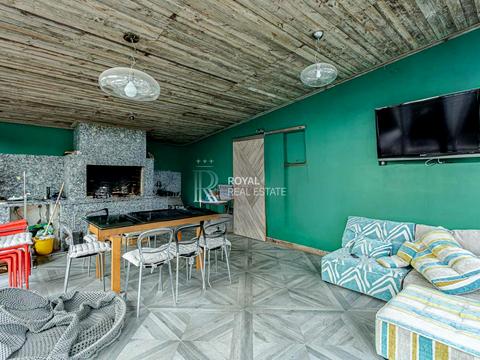 дом по адресу шкільна