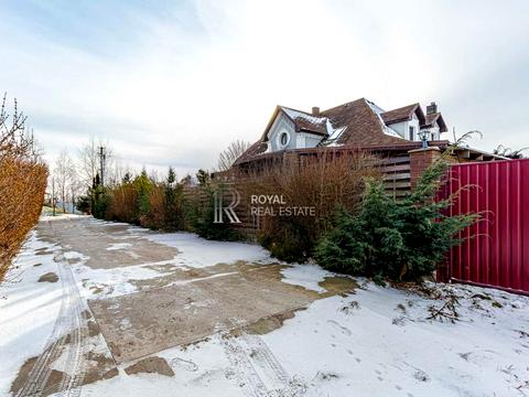 дом по адресу шкільна