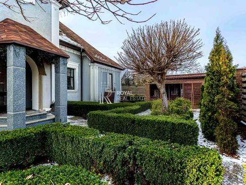 дом по адресу шкільна