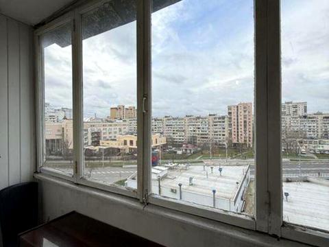 квартира за адресою Зої Гайдай вул., 2