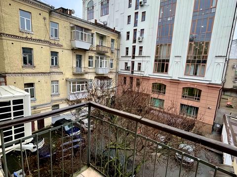 квартира за адресою Володимирська вул., 18