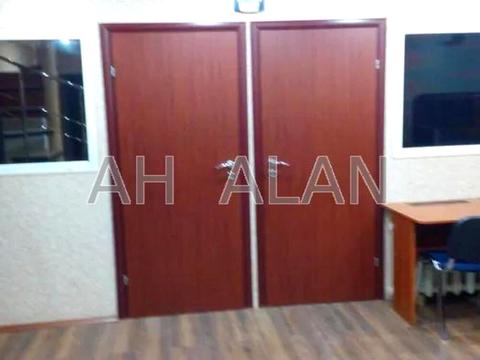 комерційна за адресою Лютеранська вул., 13