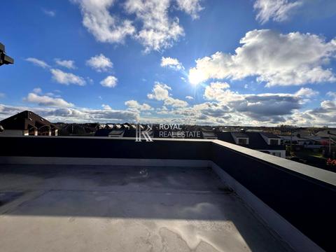 будинок за адресою с. Нові Петрівці, Мощунська вул., 116