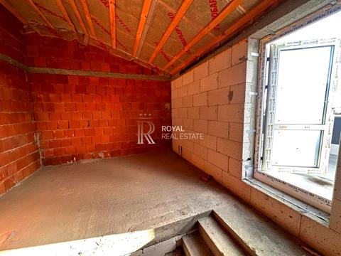 будинок за адресою с. Нові Петрівці, Мощунська вул., 116