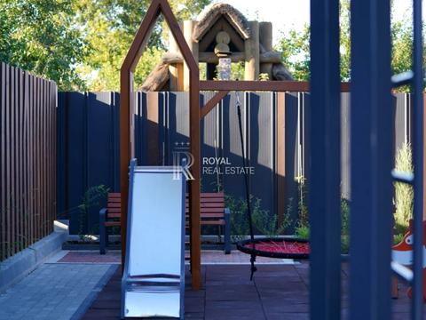 будинок за адресою с. Петропавлівська борщагівка, Мальовнича