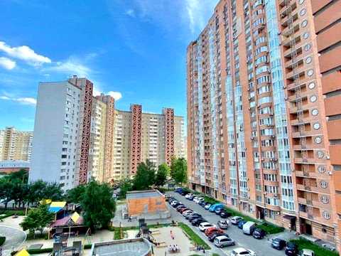 квартира за адресою Осіння вул., 33