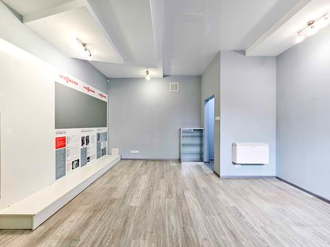 коммерческая по адресу Богдана Хмельницкого бульв., 4