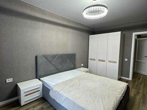 квартира за адресою Олександра Олеся вул., 8/17