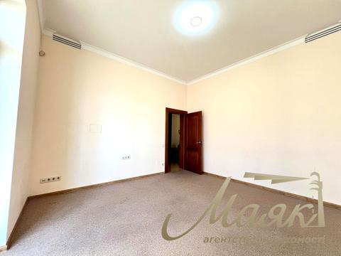 комерційна за адресою Івана Мазепи вул. (Січневого Повстання), 16