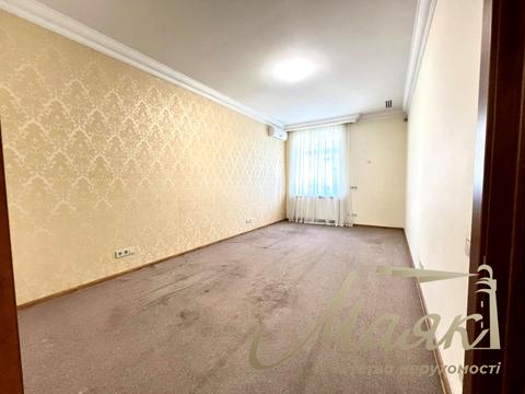 комерційна за адресою Івана Мазепи вул. (Січневого Повстання), 16