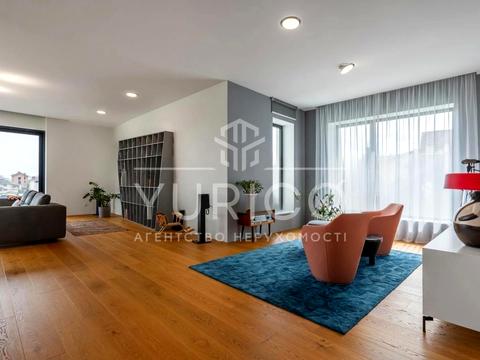 будинок за адресою Локомотивна вул.