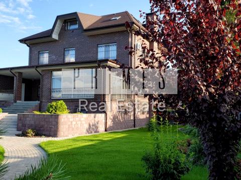 будинок за адресою Центральна