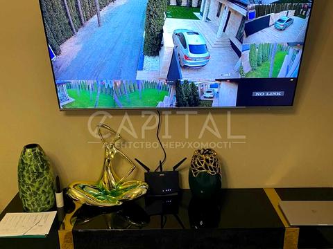 будинок за адресою Свято-Покровська вул. (Леніна)