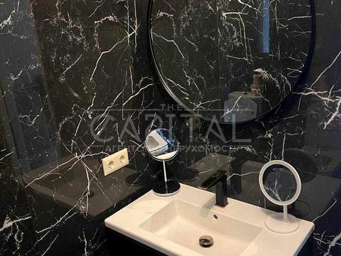 будинок за адресою Свято-Покровська вул. (Леніна)