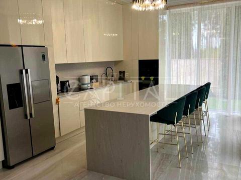 будинок за адресою Свято-Покровська вул. (Леніна)