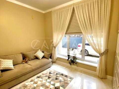 будинок за адресою Свято-Покровська вул. (Леніна)