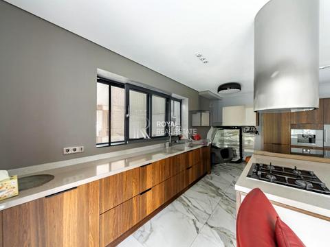 будинок за адресою Озерна вул., 2/1