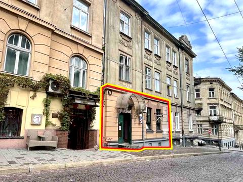 комерційна за адресою Михайла Вербицького вул., 5