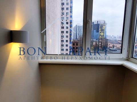 квартира за адресою Кирило-Мефодіївська вул., 2