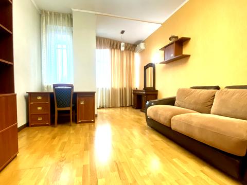 квартира за адресою Богдана Хмельницького вул., 41