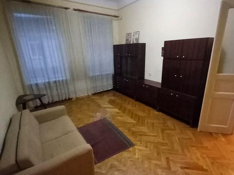 квартира за адресою Українська вул., 12