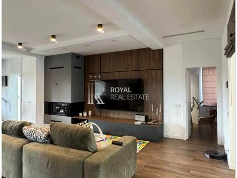 дом по адресу Київська вул.