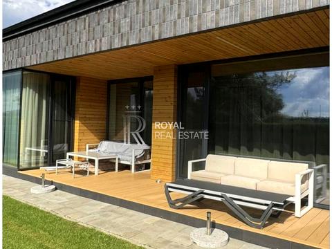 дом по адресу Київська вул.