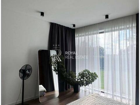 дом по адресу Київська вул.