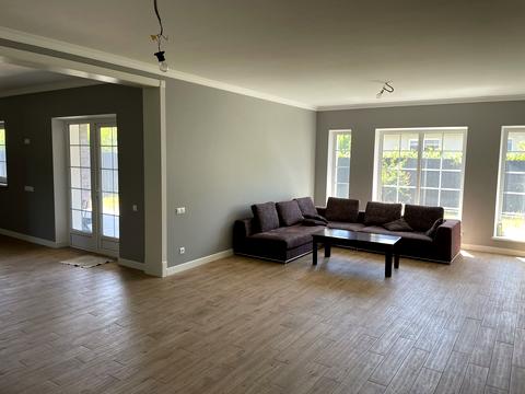 дом по адресу Патона