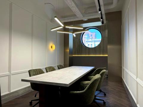 комерційна за адресою Бульварно-Кудрявська вул. (Воровського), 15а