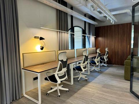 комерційна за адресою Бульварно-Кудрявська вул. (Воровського), 15а