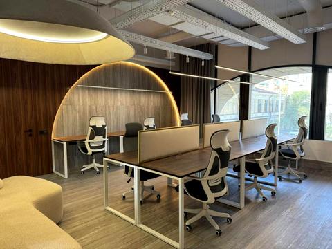 комерційна за адресою Бульварно-Кудрявська вул. (Воровського), 15а