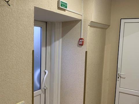 комерційна за адресою Київ, Сергія Берегового вул. (Мартиросяна), 1/8