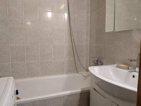 квартира за адресою Кирила Трильовського вул., 1