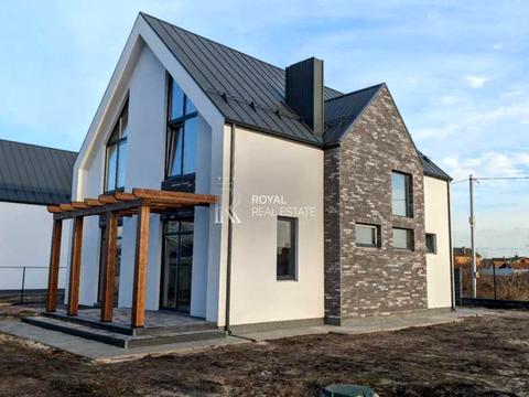 будинок за адресою Набережна