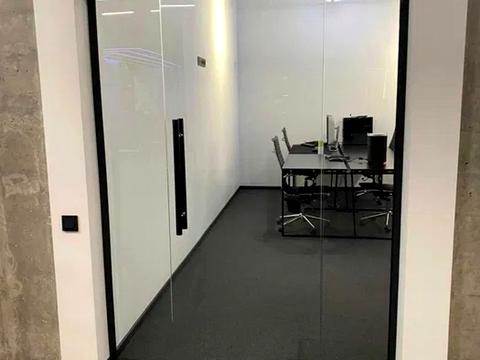 коммерческая по адресу Антоновича, 74-78