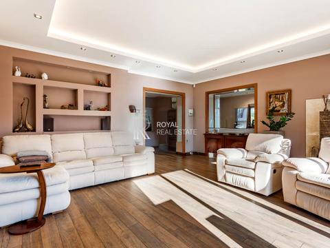 будинок за адресою Максима Рильського вул., 5