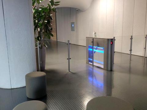 коммерческая по адресу Науки просп., 1