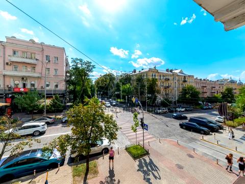 коммерческая по адресу Богдана Хмельницкого ул., 3