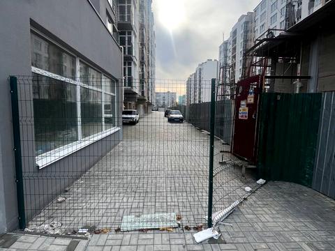 комерційна за адресою смт. Слобожанське, Співдружності вул., 7