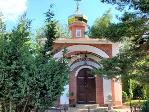 будинок за адресою Вишнева вул.