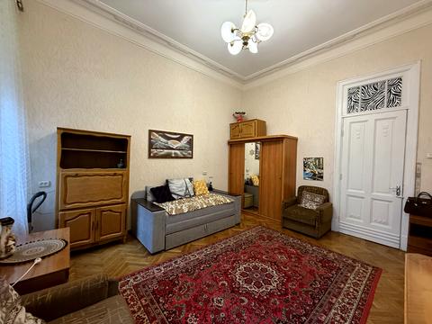 квартира за адресою Дерибасівська вул., 12