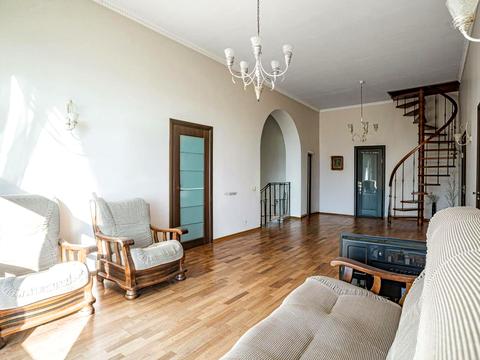 будинок за адресою Академічна вул.