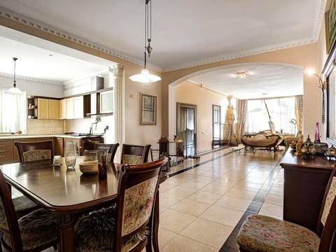 будинок за адресою Академічна вул.