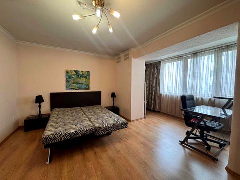 квартира за адресою Дніпро, Старокозацька вул. (Комсомольська), 38