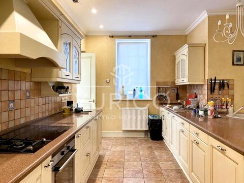 будинок за адресою смт. Козин, Старокиївська вул.