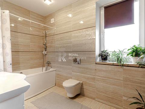 будинок за адресою Орхідейна вул.