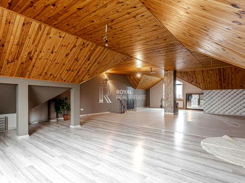 будинок за адресою Орхідейна вул.