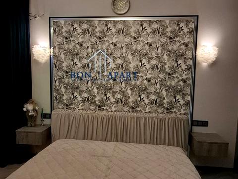 квартира за адресою Радісна вул., 6